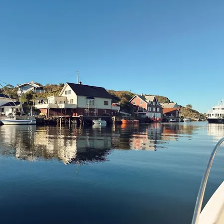 別荘 Nesjaholmen By Interhome Kalavåg