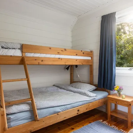 Holiday home Nesjaholmen - Fjh102 By Interhome Kalavag